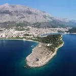 Apartments With Wifi Makarska - 6842